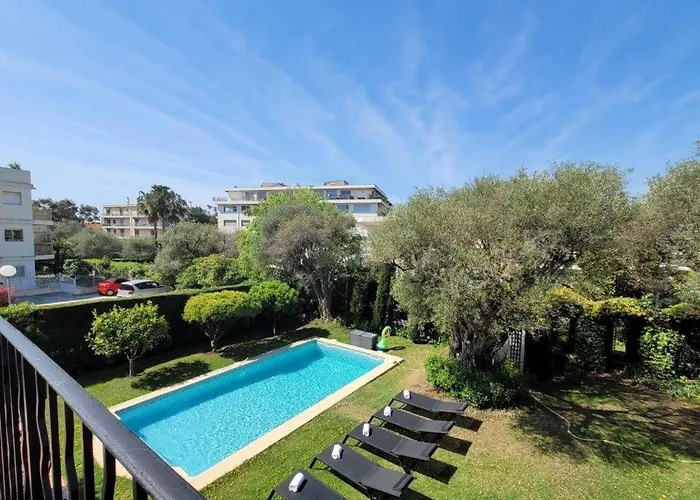 Les Pins : De Charme Avec Piscine Tatil Evi *